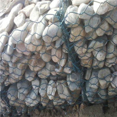 石笼网生态挡墙与格宾石笼规格在挡墙设计中的应用及木雕刻品的艺术融合